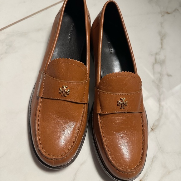 New Tory Burch Brown Leather Loafers - Picture 2 of 3